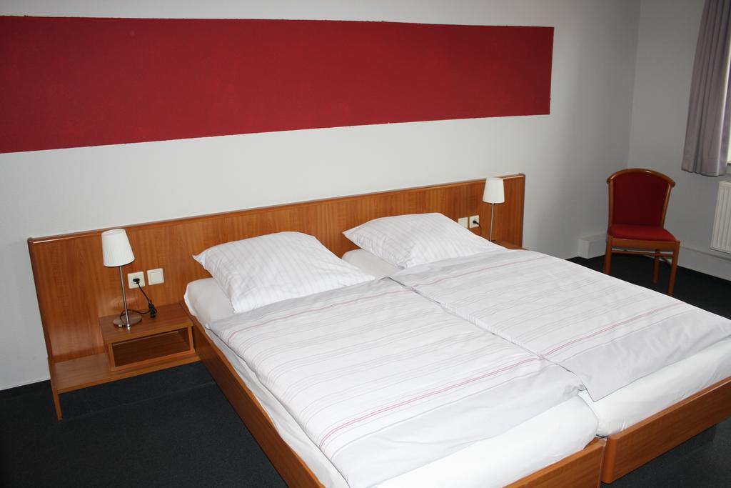 Energie17 Hotel Sarstedt Exterior photo